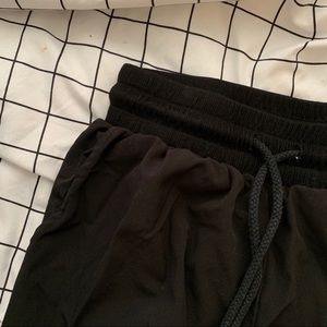 Under Piper Woven Jogger Pants